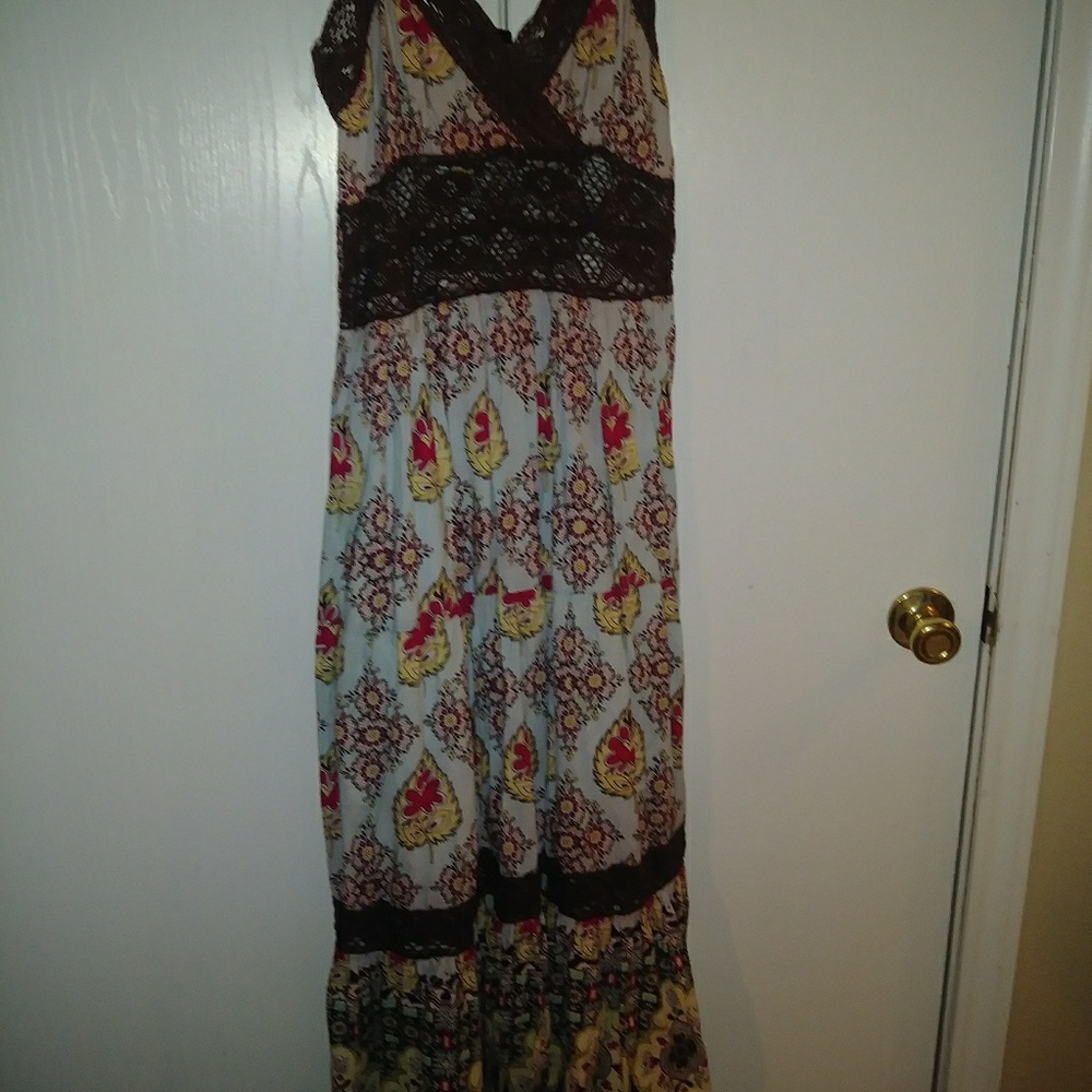 Boho style v-neck strapless dress